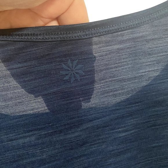 Athleta Kettlebella Blue Space Dye Train Tee Size‎ XS - Picture 5 of 7